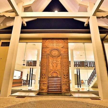 Rajarata Hotel Анурадхапура Екстериор снимка