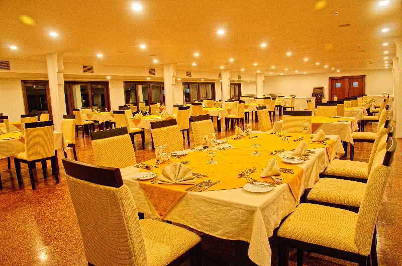 Rajarata Hotel Анурадхапура Екстериор снимка